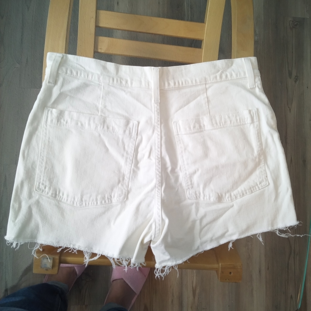 Madewell Women's White Jean Shorts with Frayed Hem - Picture 3 of 3